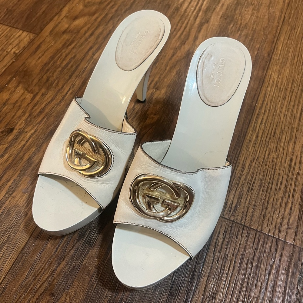 GUCCI Vintage Clog Heeled Sandals size 38.5 (will work for an 8 or 8.5)
